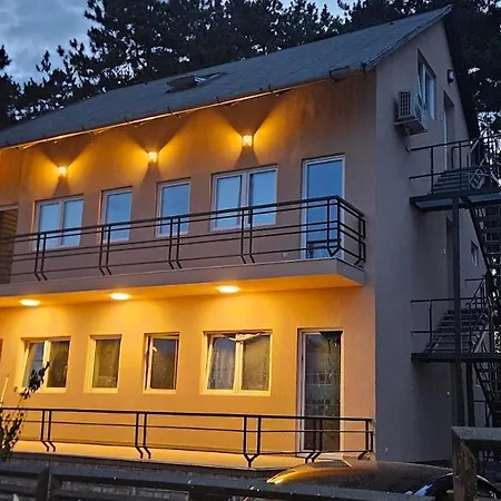 Apartment Lapartman